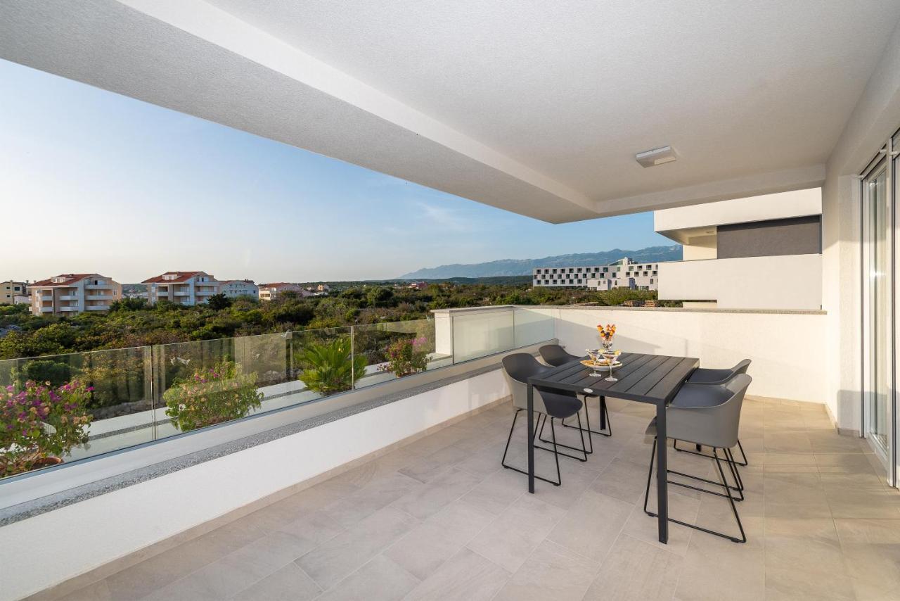 Apartments&Rooms Pool Villas Maris Novalja Exterior foto