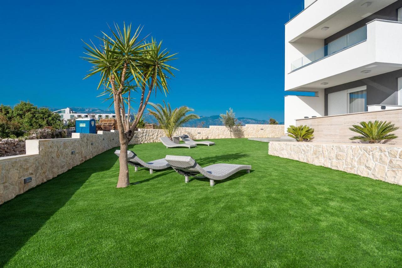 Apartments&Rooms Pool Villas Maris Novalja Exterior foto