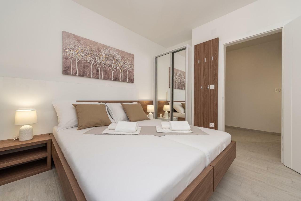 Apartments&Rooms Pool Villas Maris Novalja Exterior foto